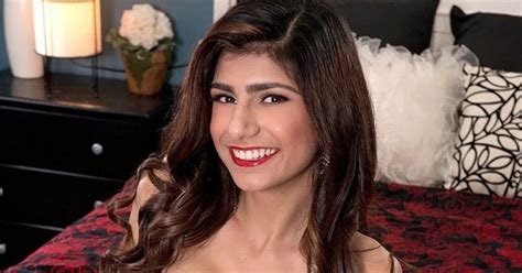 mia kahlifa boobs|MIA khalifa tits Search